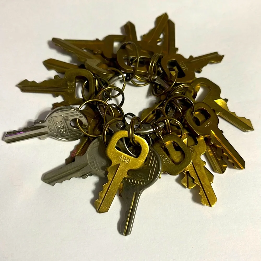 Authentic Louis Vuitton Key for lock - Picture 2 of 5